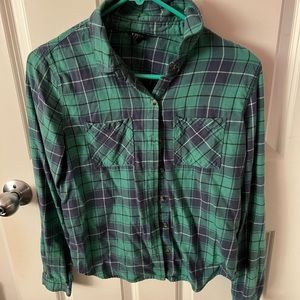 Green checkered button